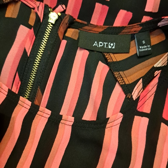 Top - Picture 5 of 5